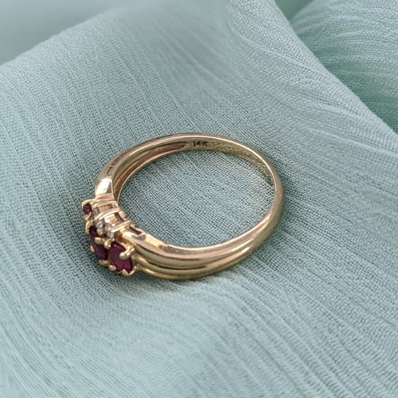 *SOLD* Ruby & Diamond 14k Solid Gold Ring Size US 6.5 - Picture 2 of 5